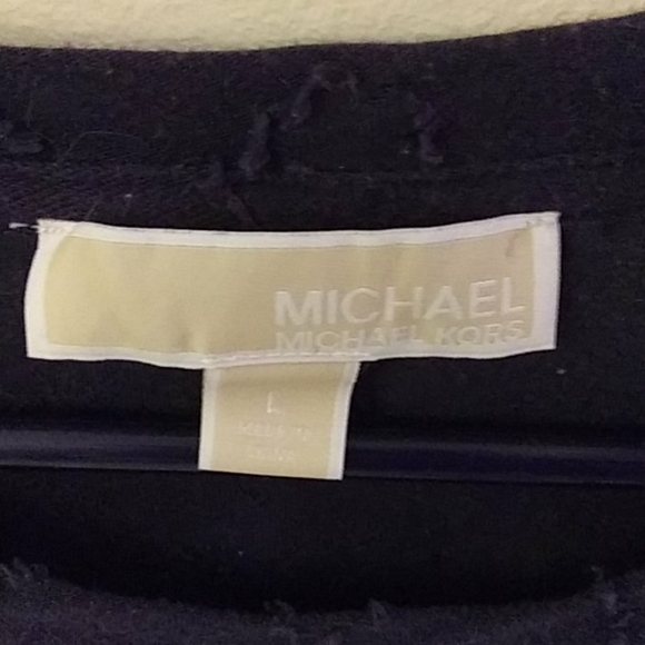 Top - Picture 3 of 5